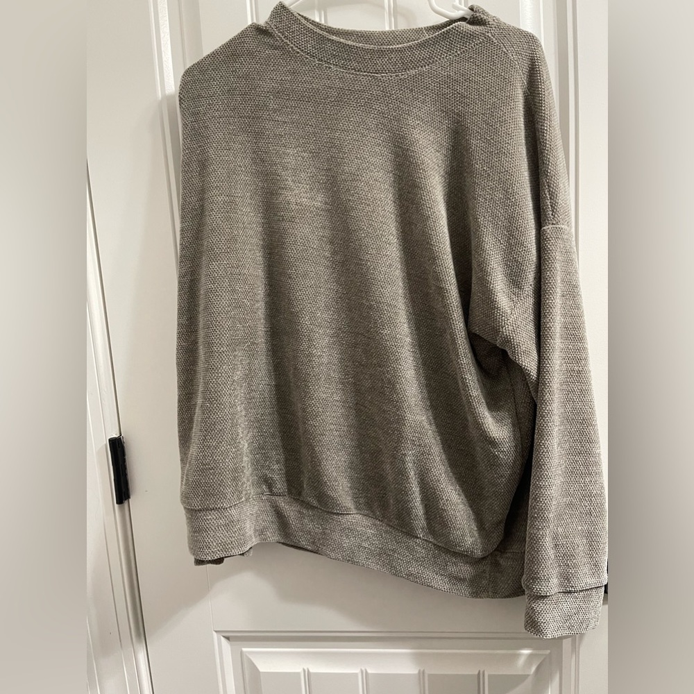 sweatshirt